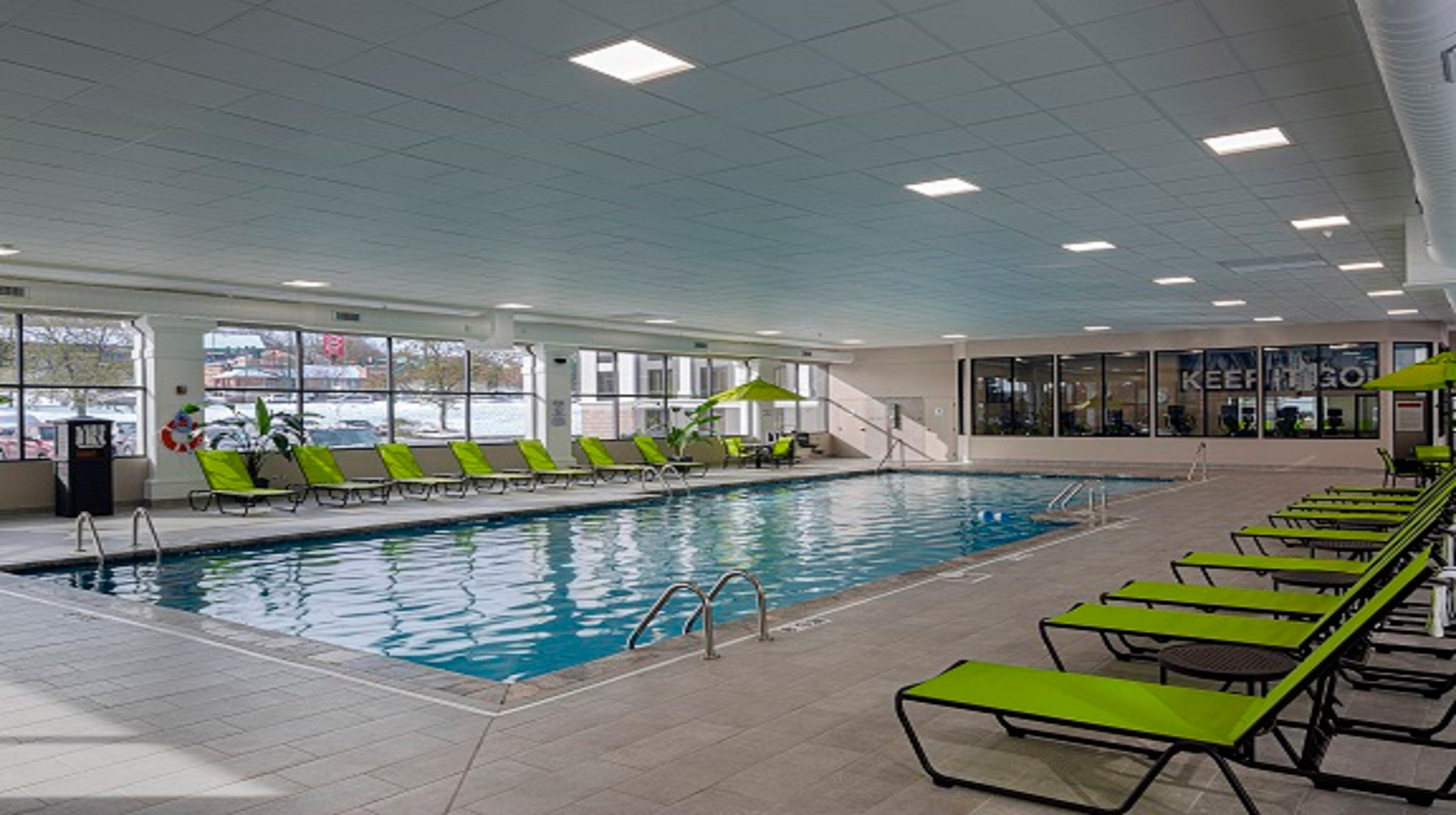 Holiday Inn Cleveland - South Independence By Ihg Exterior photo