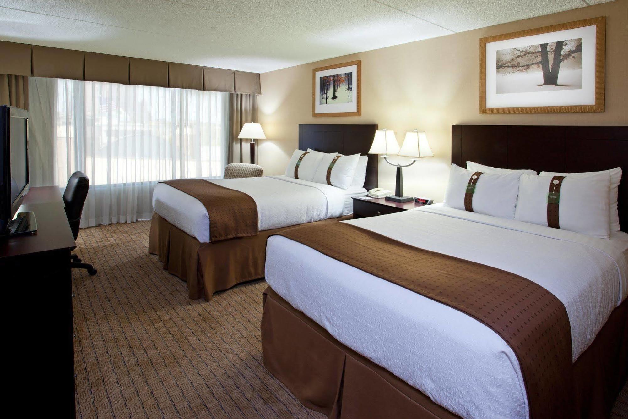 Holiday Inn Cleveland - South Independence By Ihg Exterior photo