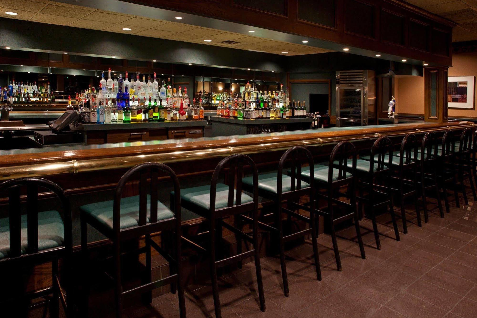 Holiday Inn Cleveland - South Independence By Ihg Exterior photo