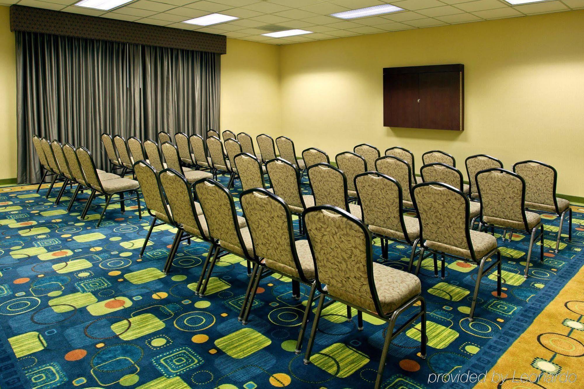 Holiday Inn Cleveland - South Independence By Ihg Exterior photo