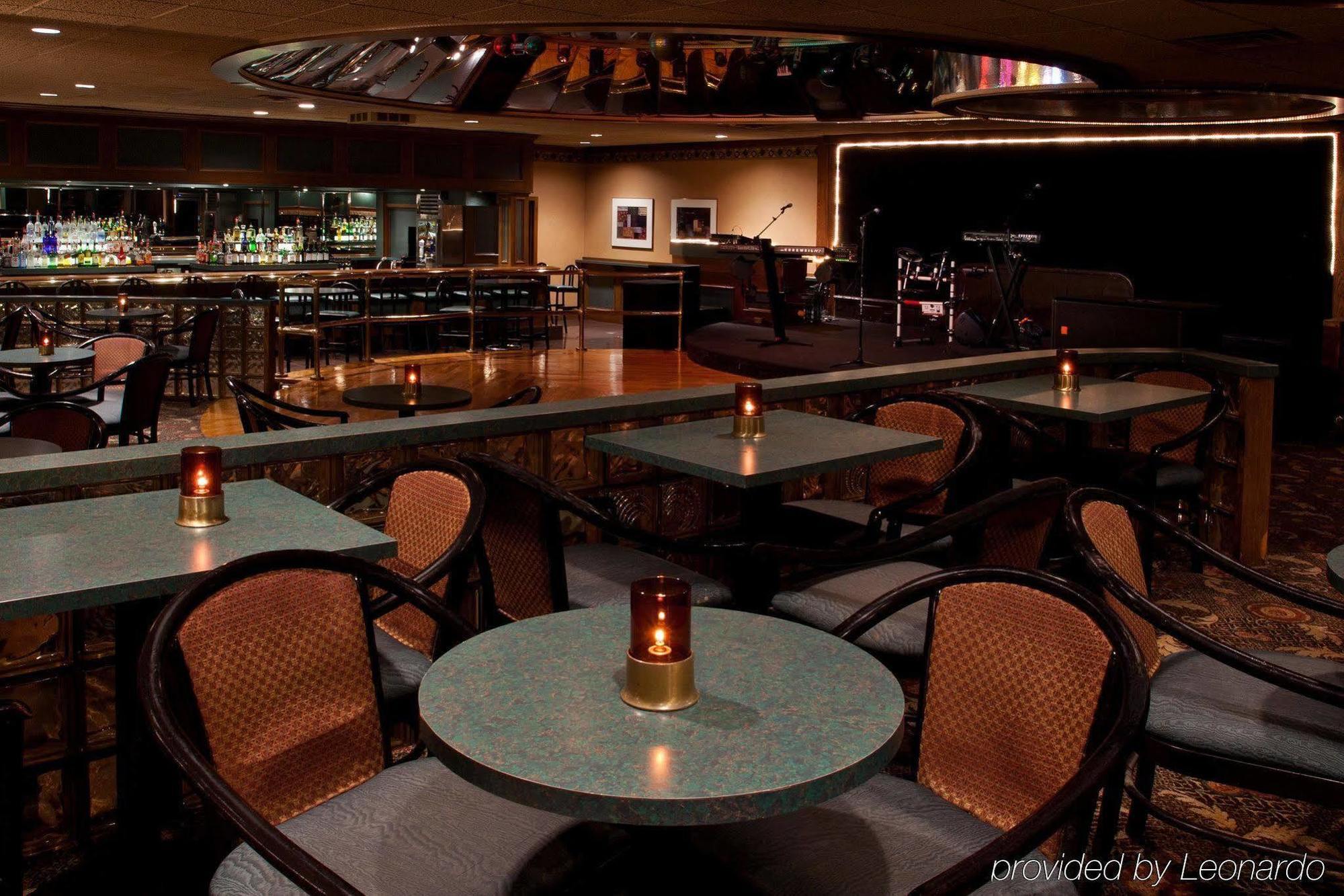 Holiday Inn Cleveland - South Independence By Ihg Exterior photo