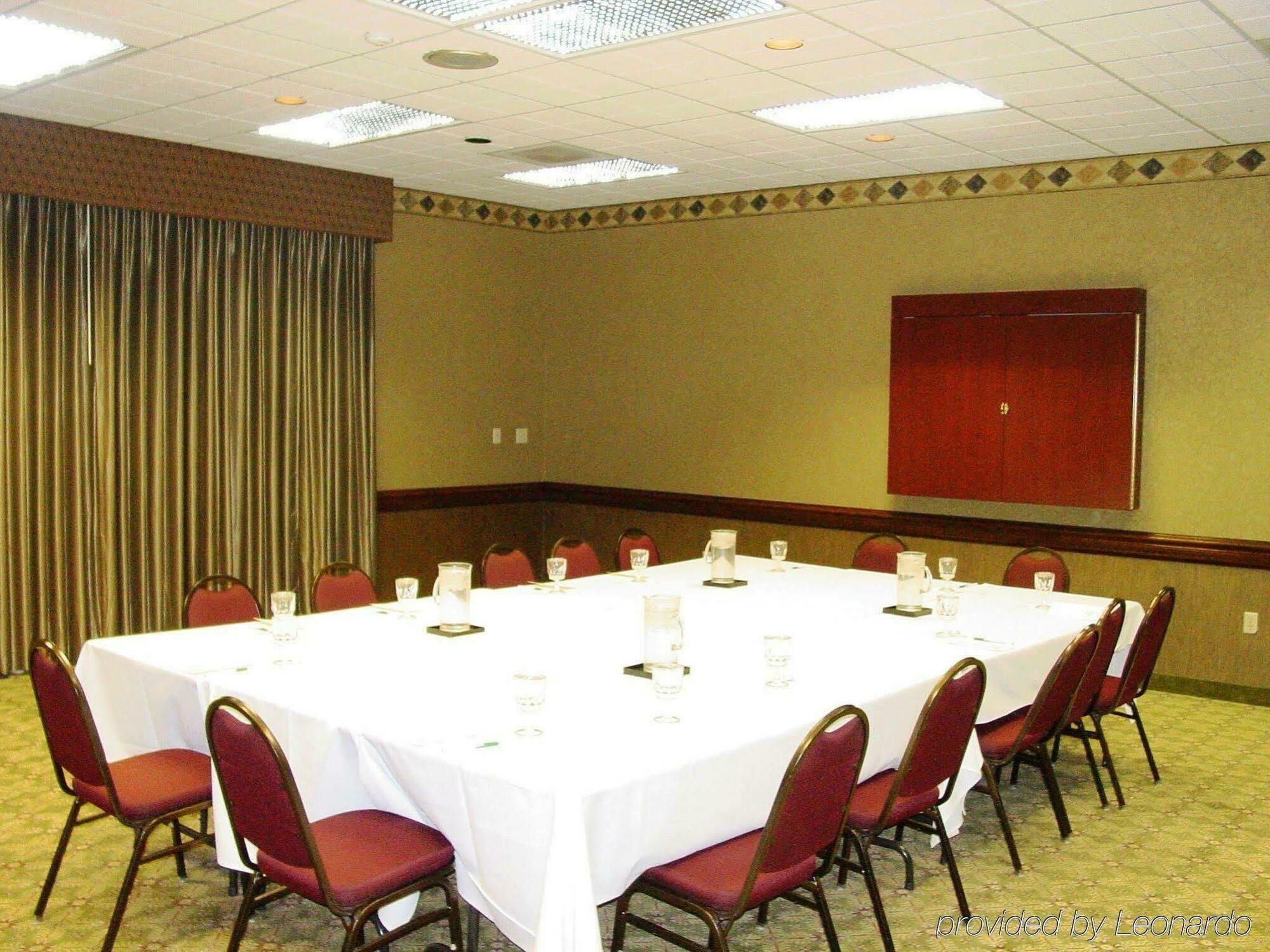 Holiday Inn Cleveland - South Independence By Ihg Exterior photo